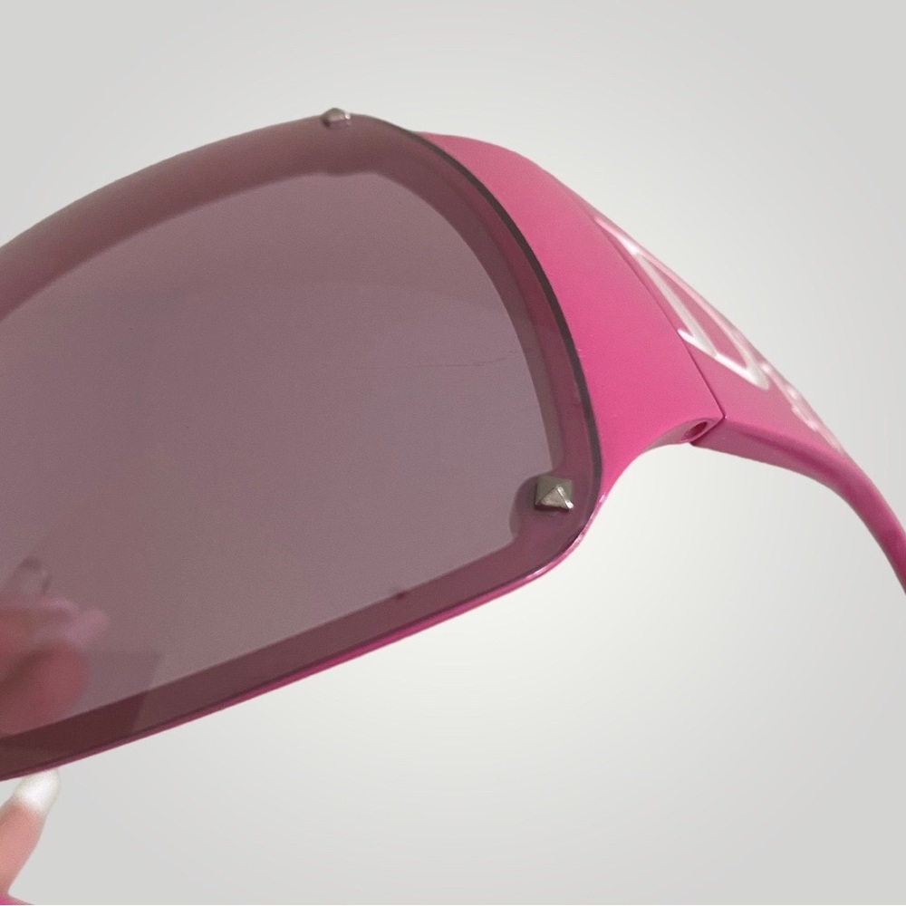 SOLD 📣 Christian Dior Y2K Hot Pink Overshine Sunglasses - Picture 10 of 10